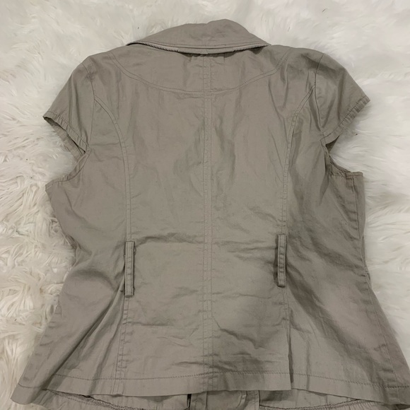 Grey jacket - Picture 2 of 3